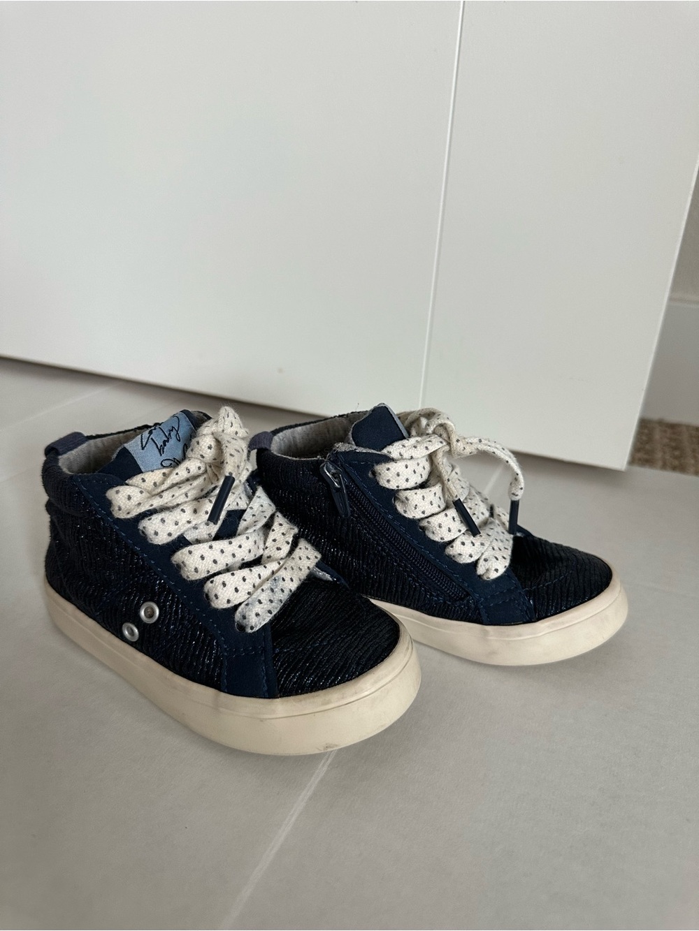 Zara Kids Glitter Navy High-Top Sneakers with White Polka Dot Laces Size 6